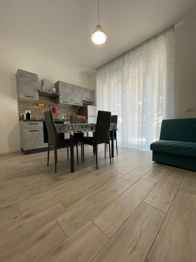 Apartamento Residenza Gasparoni di Guidi Eleonora Verona Exterior foto