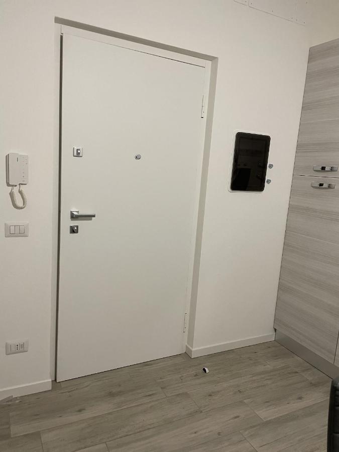 Apartamento Residenza Gasparoni di Guidi Eleonora Verona Exterior foto